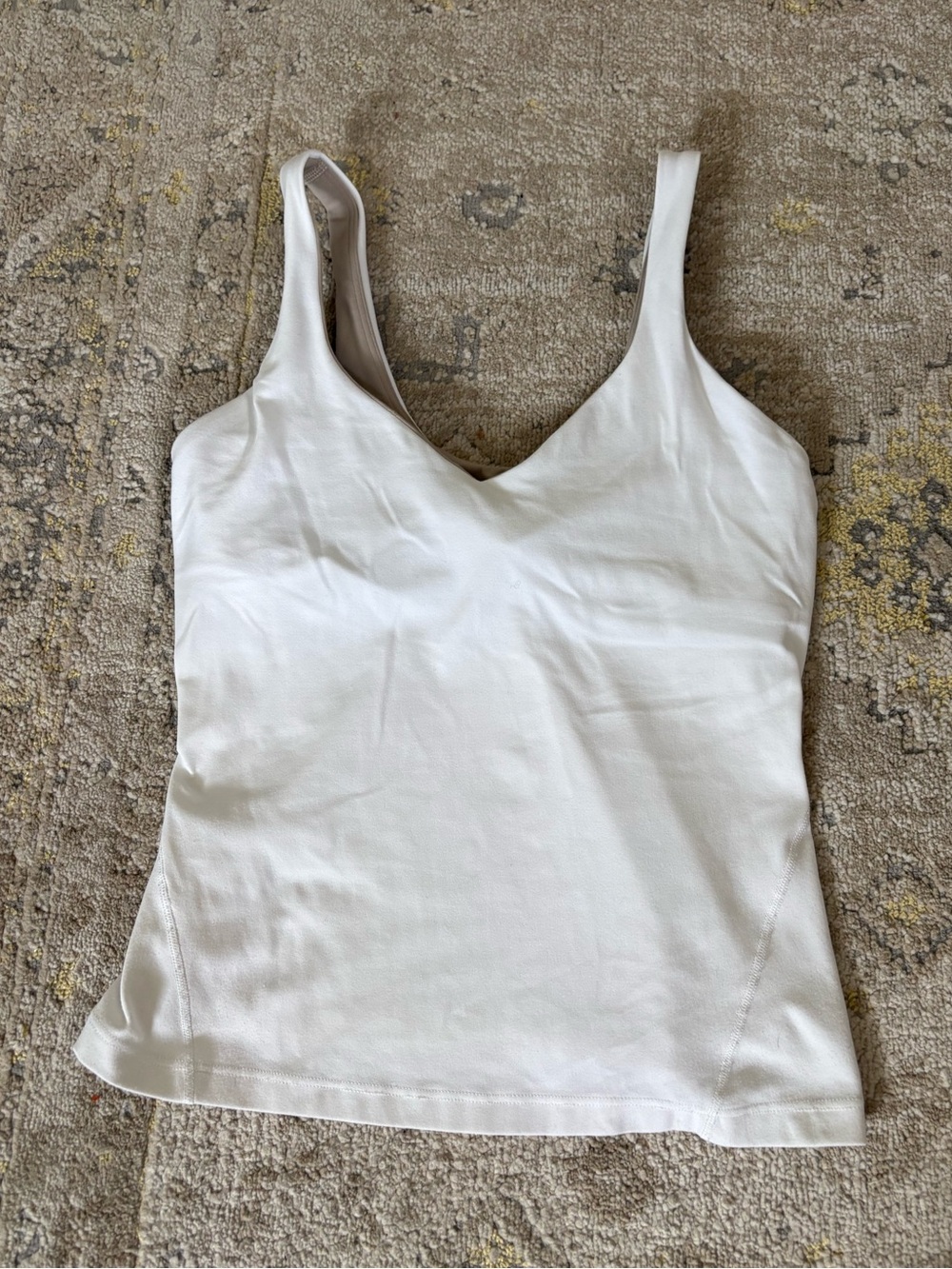 Lululemon White Workout Tank Top size 6